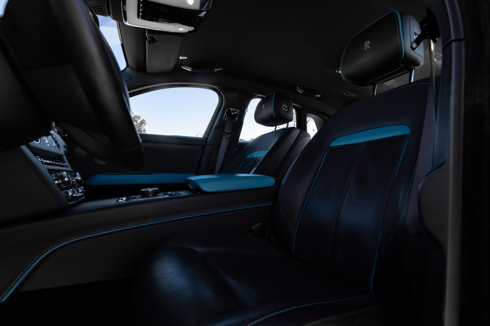 Rolls-Royce Ghost baby-blue rear seats